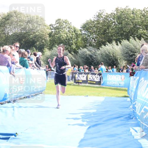 25.08.2024 - Elbe Triathlon Hamburg H.Heesch http://msf.ph/oto/6885952 25.08.2024 11:25:45 Ziel 529, 684 meine-sportfotos.de