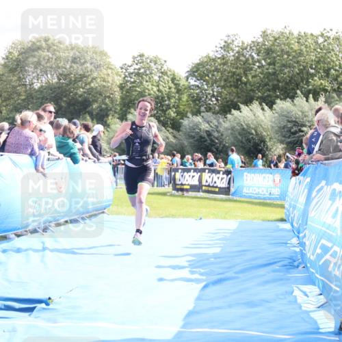 25.08.2024 - Elbe Triathlon Hamburg H.Heesch http://msf.ph/oto/6885963 25.08.2024 11:25:46 Ziel 529 meine-sportfotos.de