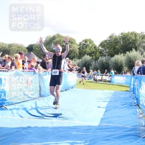 25.08.2024 - Elbe Triathlon Hamburg H.Heesch http://msf.ph/oto/6885968 25.08.2024 11:32:53 Ziel 256, 279, 407 meine-sportfotos.de