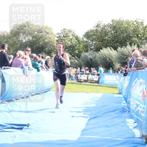 25.08.2024 - Elbe Triathlon Hamburg H.Heesch http://msf.ph/oto/6885973 25.08.2024 11:25:46 Ziel 529 meine-sportfotos.de