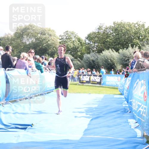 25.08.2024 - Elbe Triathlon Hamburg H.Heesch http://msf.ph/oto/6885977 25.08.2024 11:25:46 Ziel 529 meine-sportfotos.de