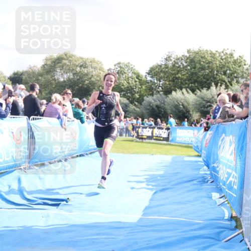 25.08.2024 - Elbe Triathlon Hamburg H.Heesch http://msf.ph/oto/6885987 25.08.2024 11:25:46 Ziel 529 meine-sportfotos.de