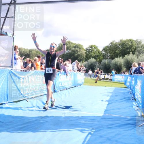 25.08.2024 - Elbe Triathlon Hamburg H.Heesch http://msf.ph/oto/6885988 25.08.2024 11:32:53 Ziel 256, 279, 407 meine-sportfotos.de