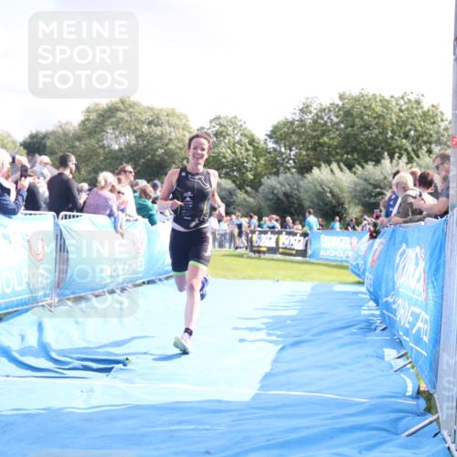 25.08.2024 - Elbe Triathlon Hamburg H.Heesch http://msf.ph/oto/6885989 25.08.2024 11:25:46 Ziel 529 meine-sportfotos.de