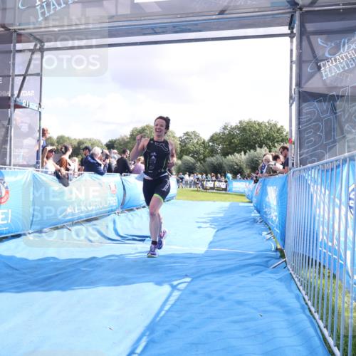 25.08.2024 - Elbe Triathlon Hamburg H.Heesch http://msf.ph/oto/6886011 25.08.2024 11:25:47 Ziel 529 meine-sportfotos.de