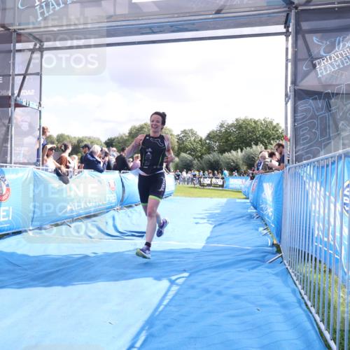 25.08.2024 - Elbe Triathlon Hamburg H.Heesch http://msf.ph/oto/6886013 25.08.2024 11:25:47 Ziel 529 meine-sportfotos.de