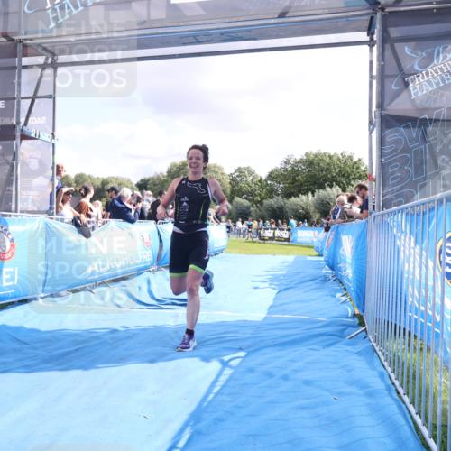 25.08.2024 - Elbe Triathlon Hamburg H.Heesch http://msf.ph/oto/6886017 25.08.2024 11:25:47 Ziel 529 meine-sportfotos.de