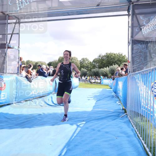 25.08.2024 - Elbe Triathlon Hamburg H.Heesch http://msf.ph/oto/6886019 25.08.2024 11:25:47 Ziel 529 meine-sportfotos.de