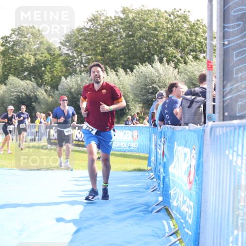 25.08.2024 - Elbe Triathlon Hamburg H.Heesch http://msf.ph/oto/6886029 25.08.2024 11:33:06 Ziel 256, 708, 737, 763 meine-sportfotos.de