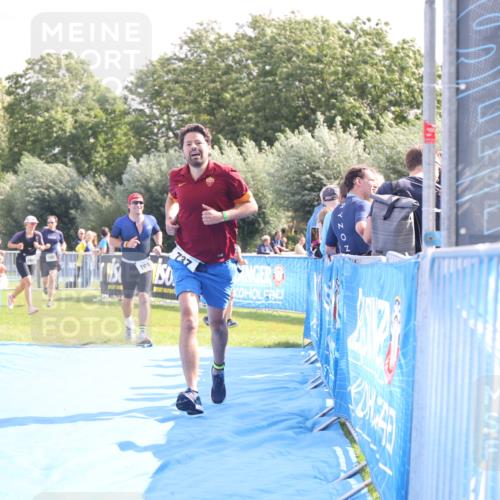 25.08.2024 - Elbe Triathlon Hamburg H.Heesch http://msf.ph/oto/6886031 25.08.2024 11:33:06 Ziel 256, 708, 737, 763 meine-sportfotos.de
