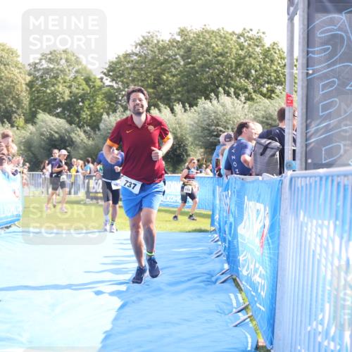 25.08.2024 - Elbe Triathlon Hamburg H.Heesch http://msf.ph/oto/6886041 25.08.2024 11:33:06 Ziel 256, 708, 737, 763 meine-sportfotos.de