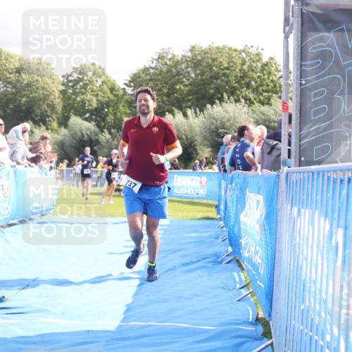 25.08.2024 - Elbe Triathlon Hamburg H.Heesch http://msf.ph/oto/6886052 25.08.2024 11:33:06 Ziel 256, 708, 737, 763 meine-sportfotos.de