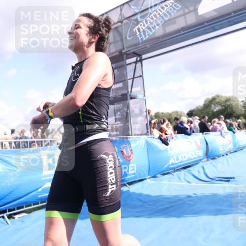 25.08.2024 - Elbe Triathlon Hamburg H.Heesch http://msf.ph/oto/6886064 25.08.2024 11:25:48 Ziel 529, 584, 621 meine-sportfotos.de