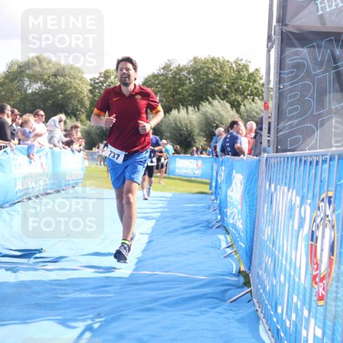 25.08.2024 - Elbe Triathlon Hamburg H.Heesch http://msf.ph/oto/6886073 25.08.2024 11:33:07 Ziel 256, 708, 737, 763 meine-sportfotos.de
