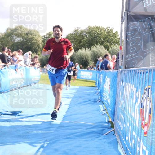 25.08.2024 - Elbe Triathlon Hamburg H.Heesch http://msf.ph/oto/6886075 25.08.2024 11:33:07 Ziel 256, 708, 737, 763 meine-sportfotos.de