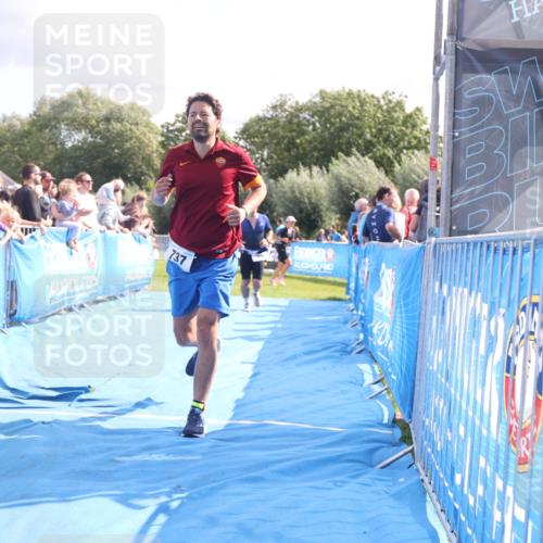 25.08.2024 - Elbe Triathlon Hamburg H.Heesch http://msf.ph/oto/6886079 25.08.2024 11:33:07 Ziel 256, 708, 737, 763 meine-sportfotos.de