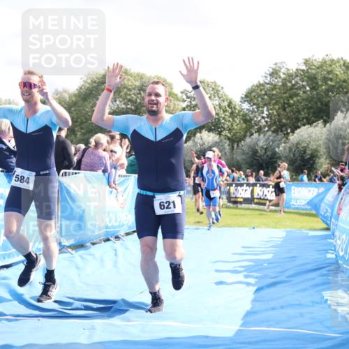 25.08.2024 - Elbe Triathlon Hamburg H.Heesch http://msf.ph/oto/6886086 25.08.2024 11:25:56 Ziel 175, 281, 409, 584, 596, 621, 694 meine-sportfotos.de