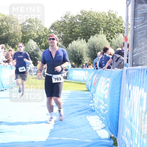 25.08.2024 - Elbe Triathlon Hamburg H.Heesch http://msf.ph/oto/6886089 25.08.2024 11:33:10 Ziel 708, 737, 763 meine-sportfotos.de