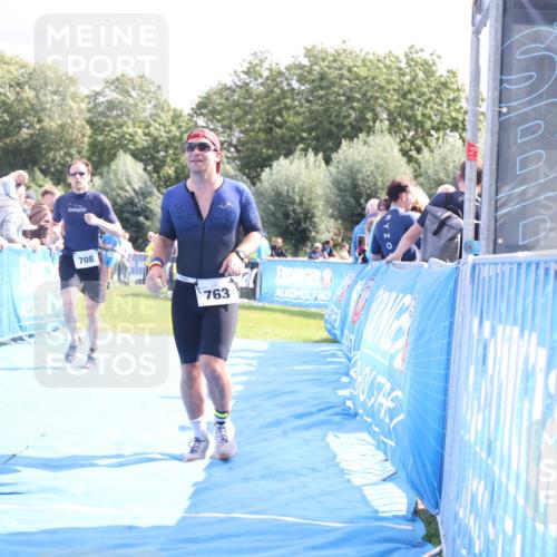 25.08.2024 - Elbe Triathlon Hamburg H.Heesch http://msf.ph/oto/6886091 25.08.2024 11:33:10 Ziel 708, 737, 763 meine-sportfotos.de