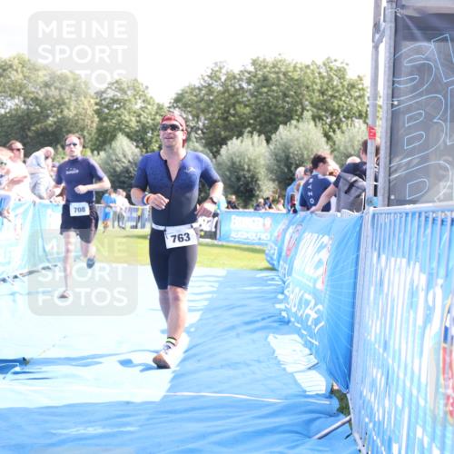 25.08.2024 - Elbe Triathlon Hamburg H.Heesch http://msf.ph/oto/6886097 25.08.2024 11:33:10 Ziel 708, 737, 763 meine-sportfotos.de