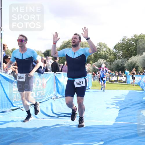 25.08.2024 - Elbe Triathlon Hamburg H.Heesch http://msf.ph/oto/6886100 25.08.2024 11:25:56 Ziel 175, 281, 409, 584, 596, 621, 694 meine-sportfotos.de