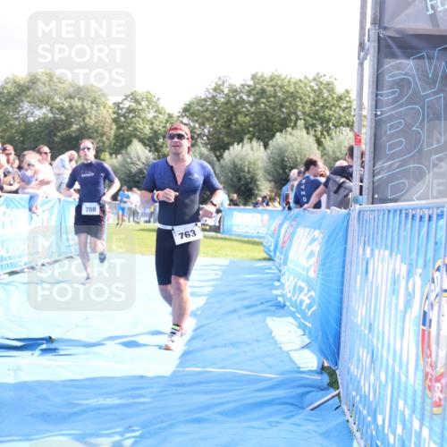 25.08.2024 - Elbe Triathlon Hamburg H.Heesch http://msf.ph/oto/6886101 25.08.2024 11:33:10 Ziel 708, 737, 763 meine-sportfotos.de