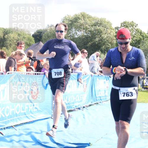 25.08.2024 - Elbe Triathlon Hamburg H.Heesch http://msf.ph/oto/6886106 25.08.2024 11:33:11 Ziel 708, 729, 737, 763 meine-sportfotos.de