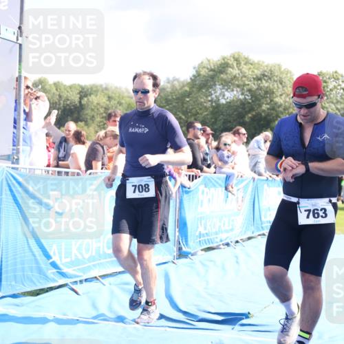 25.08.2024 - Elbe Triathlon Hamburg H.Heesch http://msf.ph/oto/6886116 25.08.2024 11:33:12 Ziel 574, 708, 729, 737, 763 meine-sportfotos.de