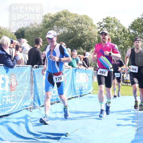 25.08.2024 - Elbe Triathlon Hamburg H.Heesch http://msf.ph/oto/6886132 25.08.2024 11:25:59 Ziel 175, 281, 409, 584, 596, 621, 694 meine-sportfotos.de