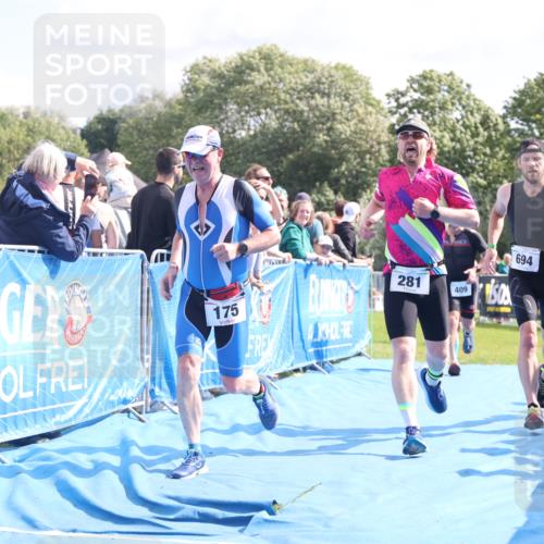 25.08.2024 - Elbe Triathlon Hamburg H.Heesch http://msf.ph/oto/6886134 25.08.2024 11:25:59 Ziel 175, 281, 409, 584, 596, 621, 694 meine-sportfotos.de