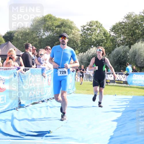 25.08.2024 - Elbe Triathlon Hamburg H.Heesch http://msf.ph/oto/6886135 25.08.2024 11:33:18 Ziel 141, 574, 708, 729, 763, 771, 783 meine-sportfotos.de