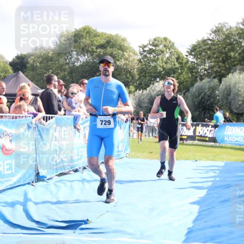 25.08.2024 - Elbe Triathlon Hamburg H.Heesch http://msf.ph/oto/6886137 25.08.2024 11:33:18 Ziel 141, 574, 708, 729, 763, 771, 783 meine-sportfotos.de
