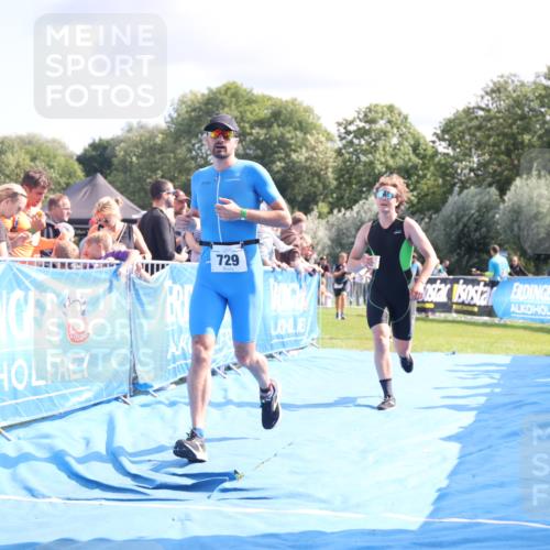 25.08.2024 - Elbe Triathlon Hamburg H.Heesch http://msf.ph/oto/6886145 25.08.2024 11:33:19 Ziel 141, 574, 708, 729, 763, 771, 783 meine-sportfotos.de