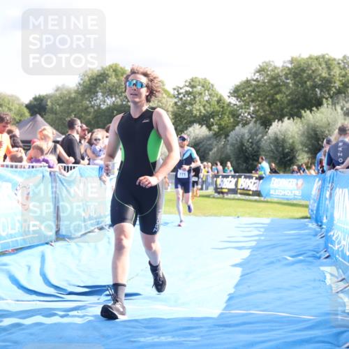 25.08.2024 - Elbe Triathlon Hamburg H.Heesch http://msf.ph/oto/6886164 25.08.2024 11:33:20 Ziel 141, 574, 729, 771, 783 meine-sportfotos.de
