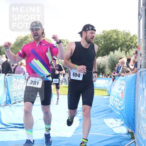 25.08.2024 - Elbe Triathlon Hamburg H.Heesch http://msf.ph/oto/6886166 25.08.2024 11:26:00 Ziel 175, 281, 409, 584, 596, 621, 694 meine-sportfotos.de