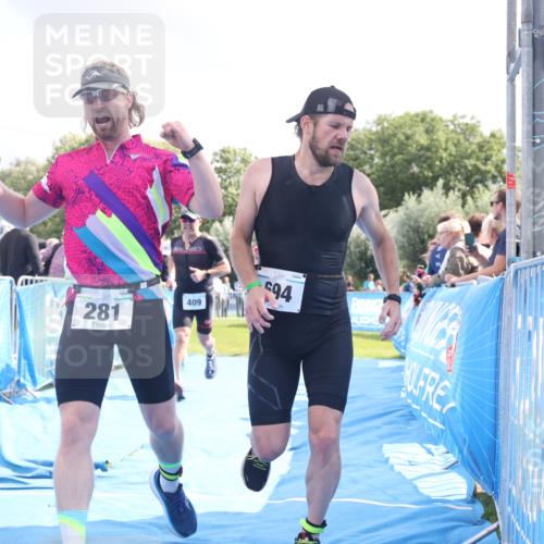 25.08.2024 - Elbe Triathlon Hamburg H.Heesch http://msf.ph/oto/6886170 25.08.2024 11:26:00 Ziel 175, 281, 409, 584, 596, 621, 694 meine-sportfotos.de
