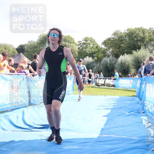 25.08.2024 - Elbe Triathlon Hamburg H.Heesch http://msf.ph/oto/6886173 25.08.2024 11:33:20 Ziel 141, 574, 729, 771, 783 meine-sportfotos.de