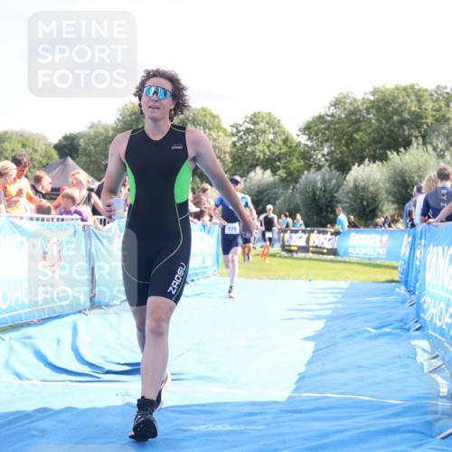 25.08.2024 - Elbe Triathlon Hamburg H.Heesch http://msf.ph/oto/6886177 25.08.2024 11:33:20 Ziel 141, 574, 729, 771, 783 meine-sportfotos.de