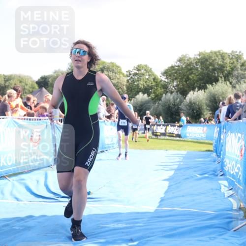 25.08.2024 - Elbe Triathlon Hamburg H.Heesch http://msf.ph/oto/6886183 25.08.2024 11:33:21 Ziel 141, 574, 729, 771, 783 meine-sportfotos.de