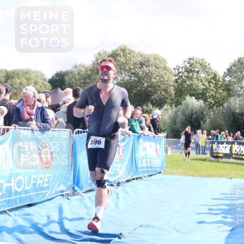 25.08.2024 - Elbe Triathlon Hamburg H.Heesch http://msf.ph/oto/6886195 25.08.2024 11:26:03 Ziel 175, 281, 409, 584, 596, 621, 694 meine-sportfotos.de