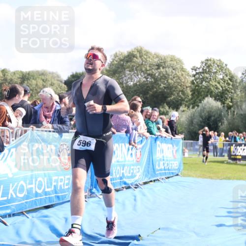 25.08.2024 - Elbe Triathlon Hamburg H.Heesch http://msf.ph/oto/6886209 25.08.2024 11:26:04 Ziel 175, 281, 409, 596, 694 meine-sportfotos.de