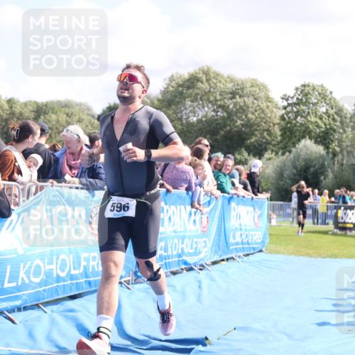 25.08.2024 - Elbe Triathlon Hamburg H.Heesch http://msf.ph/oto/6886211 25.08.2024 11:26:04 Ziel 175, 281, 409, 596, 694 meine-sportfotos.de