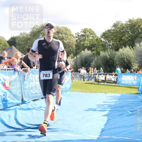 25.08.2024 - Elbe Triathlon Hamburg H.Heesch http://msf.ph/oto/6886216 25.08.2024 11:33:25 Ziel 141, 574, 729, 771, 783 meine-sportfotos.de