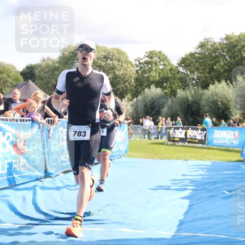 25.08.2024 - Elbe Triathlon Hamburg H.Heesch http://msf.ph/oto/6886217 25.08.2024 11:33:25 Ziel 141, 574, 729, 771, 783 meine-sportfotos.de