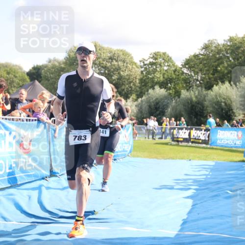 25.08.2024 - Elbe Triathlon Hamburg H.Heesch http://msf.ph/oto/6886220 25.08.2024 11:33:25 Ziel 141, 574, 729, 771, 783 meine-sportfotos.de