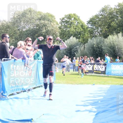 25.08.2024 - Elbe Triathlon Hamburg H.Heesch http://msf.ph/oto/6886229 25.08.2024 11:26:14 Ziel 265, 451, 754 meine-sportfotos.de