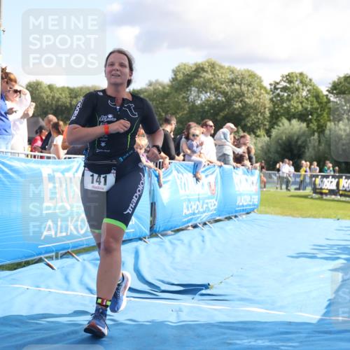 25.08.2024 - Elbe Triathlon Hamburg H.Heesch http://msf.ph/oto/6886244 25.08.2024 11:33:26 Ziel 141, 574, 729, 771, 783 meine-sportfotos.de