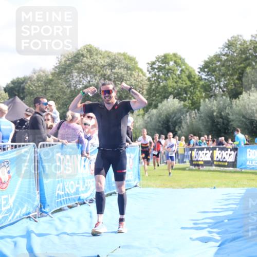 25.08.2024 - Elbe Triathlon Hamburg H.Heesch http://msf.ph/oto/6886253 25.08.2024 11:26:15 Ziel 265, 406, 451, 754 meine-sportfotos.de