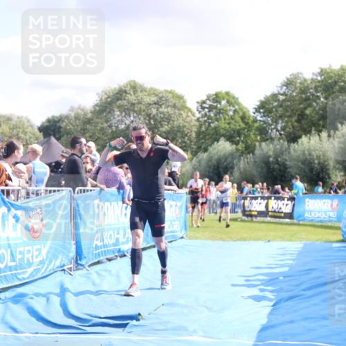 25.08.2024 - Elbe Triathlon Hamburg H.Heesch http://msf.ph/oto/6886261 25.08.2024 11:26:15 Ziel 265, 406, 451, 754 meine-sportfotos.de
