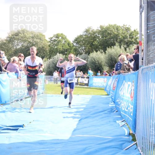 25.08.2024 - Elbe Triathlon Hamburg H.Heesch http://msf.ph/oto/6886295 25.08.2024 11:26:20 Ziel 265, 406, 451, 754 meine-sportfotos.de